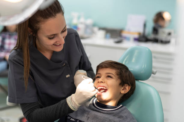 Best Emergency Tooth Extraction  in Indiantown, FL